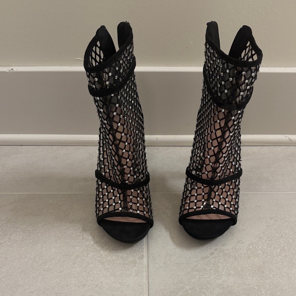 Shoe Dazzle Black Mesh Women's Heels